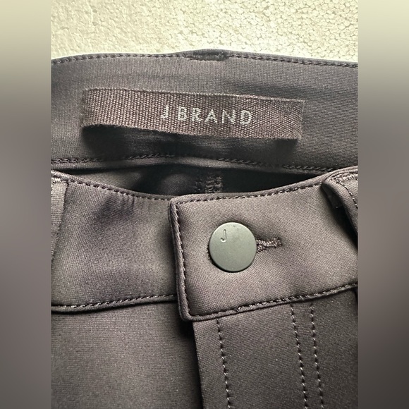 J BRAND PETITE knee pants - Picture 2 of 5